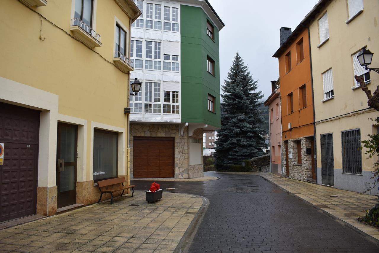 Apartamentos Picea Azul Vega de Espinareda 외부 사진